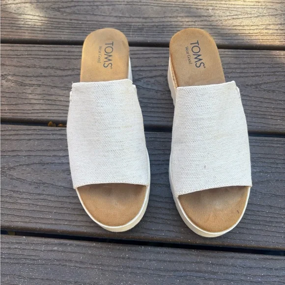 Toms Women's Cream Diana Wedge Sandles - Picture 3 of 6